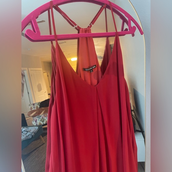 Racer back flowing dress. Fun for a night out - Picture 4 of 4